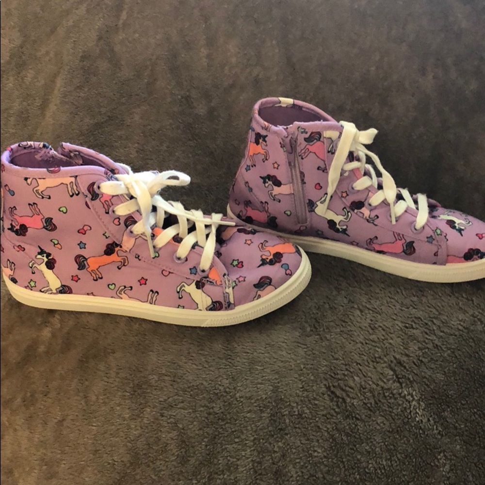 Cutest high-top shoes ever!
